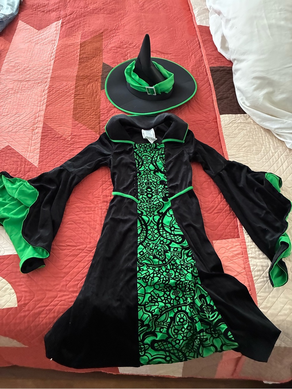 Spirit Black and Green Witch Costume with Pointed Hat
